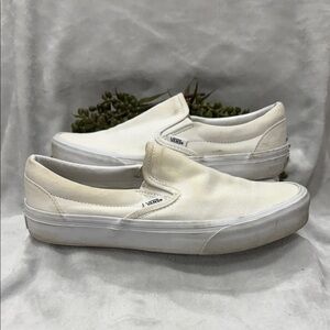 Vans Slip-On Canvas Shoes - Size 7.5 Men/ 9 Women